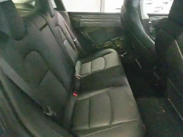 5YJ3E1EB3LF620166 2020 TESLA MODEL 3-5