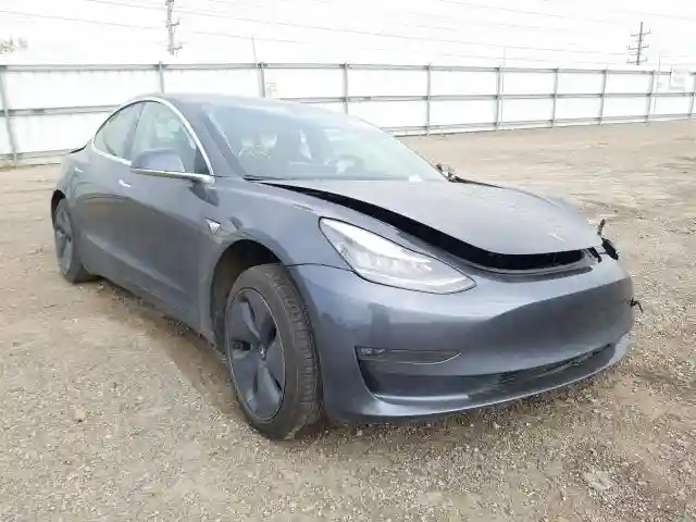 5YJ3E1EB9KF477335 2019 TESLA MODEL 3-0