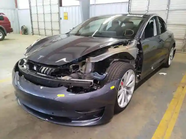 5YJ3E1EB3LF620166 2020 TESLA MODEL 3-1