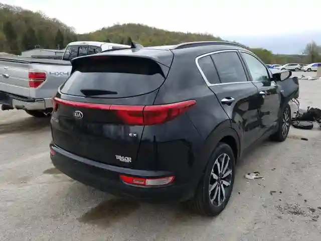 KNDPNCAC6J7420607 2018 KIA SPORTAGE EX-3