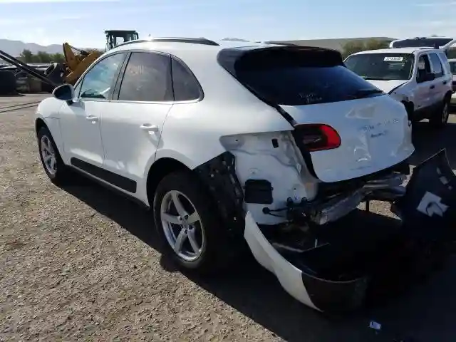WP1AA2A59HLB82717 2017 PORSCHE MACAN-2