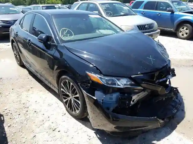 4T1B11HK2JU141580 2018 TOYOTA CAMRY L-0