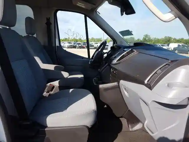 1FBZX2CG0JKA44341 2018 FORD TRANSIT T-350-4