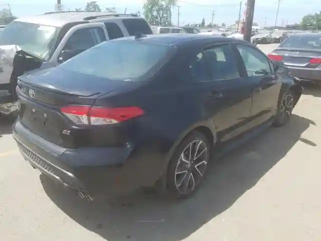 5YFS4RCE7LP032575 2020 TOYOTA COROLLA SE-3