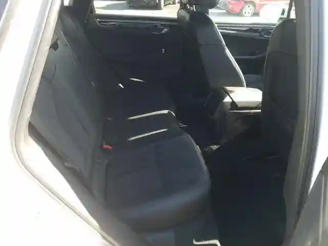 WP1AA2A59HLB82717 2017 PORSCHE MACAN-5