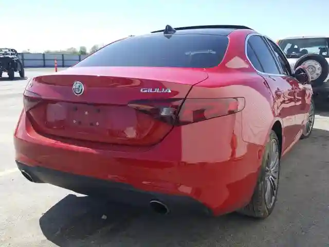 ZARFAEEN8H7556509 2017 ALFA ROMEO GIULIA TI Q4-3