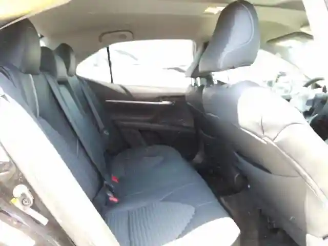 4T1B11HK2JU141580 2018 TOYOTA CAMRY L-5