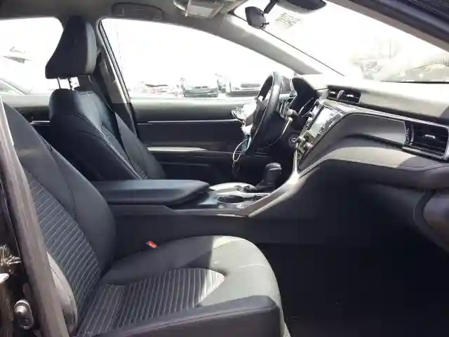 4T1B11HK2KU791592 2019 TOYOTA CAMRY L-4