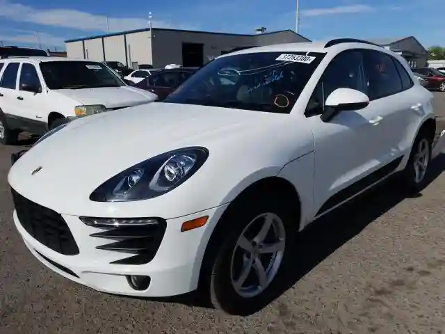 WP1AA2A59HLB82717 2017 PORSCHE MACAN-1