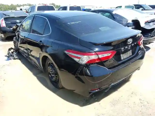 4T1B11HK2JU141580 2018 TOYOTA CAMRY L-2