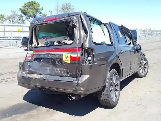 5LMJJ2LT2GEL04567 2016 LINCOLN NAVIGATOR-3