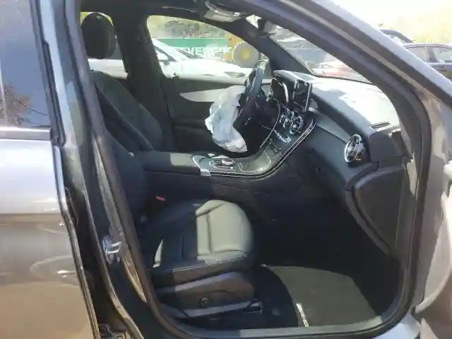 WDC0G4JB0KV188098 2019 MERCEDES-BENZ GLC 300-4