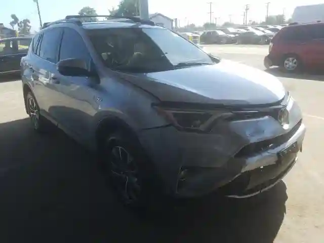 JTMRJREV7HD103028 2017 TOYOTA RAV4 HV LE-0