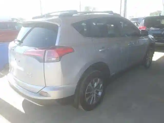 JTMRJREV7HD103028 2017 TOYOTA RAV4 HV LE-3