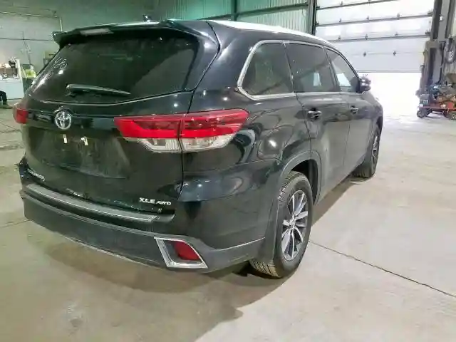 5TDJZRFH8JS531540 2018 TOYOTA HIGHLANDER SE-3