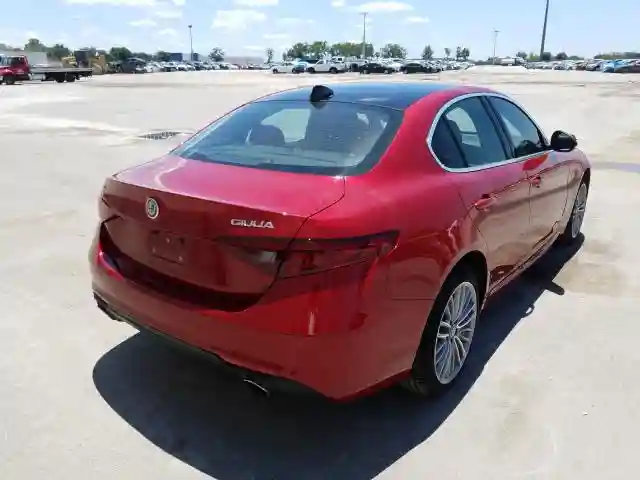 ZARFAEEN7J7585053 2018 ALFA ROMEO GIULIA TI Q4-3