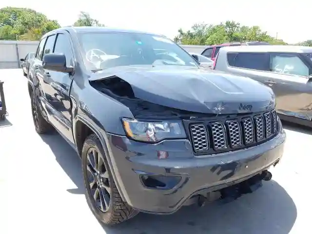 1C4RJEAG1JC380334 2018 JEEP GRAND CHEROKEE LAREDO-0