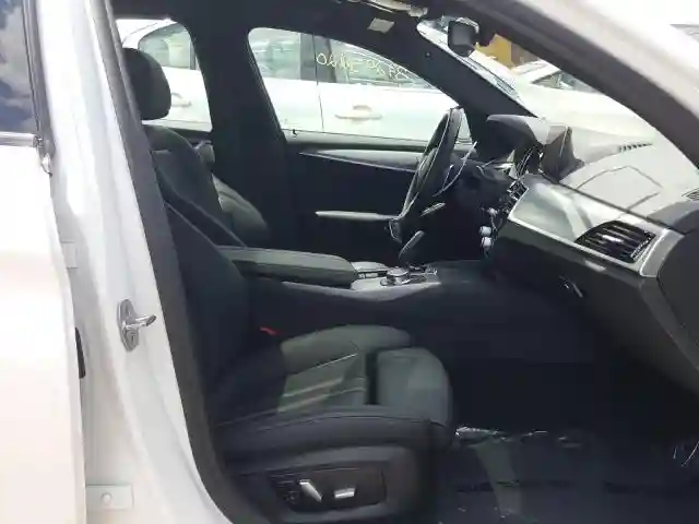 WBAJE7C53KWD55461 2019 BMW 540 XI-4