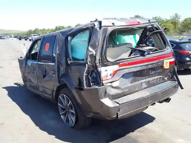 5LMJJ2LT2GEL04567 2016 LINCOLN NAVIGATOR-2