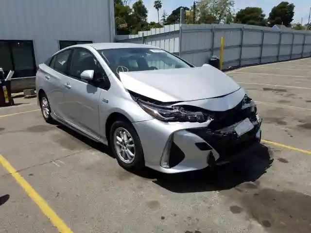 JTDKARFP9J3085399 2018 TOYOTA PRIUS PRIME-0