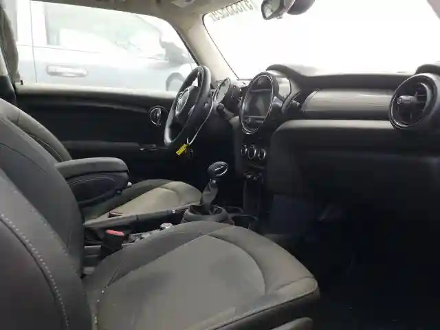 WMWXP5C58K2H97085 2019 MINI COOPER-4