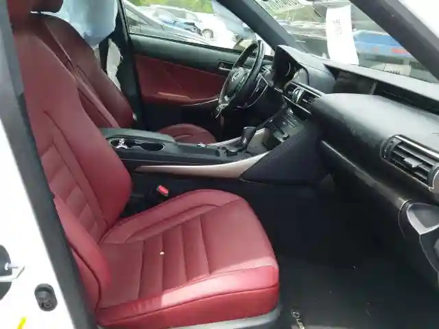JTHBA1D26J5073366 2018 LEXUS IS 300-4