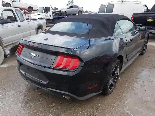 1FATP8UH2L5125327 2020 FORD MUSTANG-3