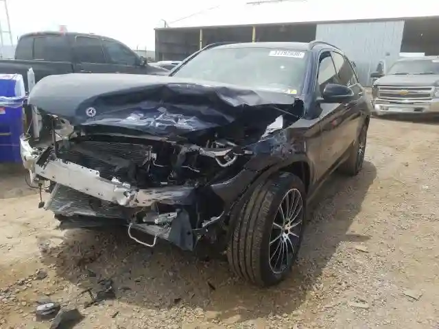 WDC0G4JB7KV172044 2019 MERCEDES-BENZ GLC 300-1