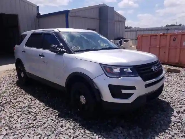 1FM5K8AR0JGB92830 2018 FORD EXPLORER POLICE INTERCEPTOR-0
