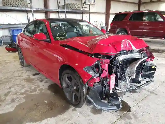ZARFAEDN1H7542050 2017 ALFA ROMEO GIULIA Q4-0
