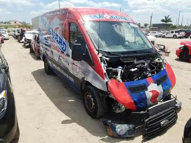 1FTYR2CM1JKA23683 2018 FORD TRANSIT T-250-0