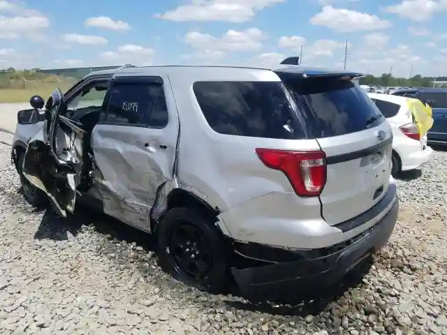 1FM5K8AR0JGB92830 2018 FORD EXPLORER POLICE INTERCEPTOR-2