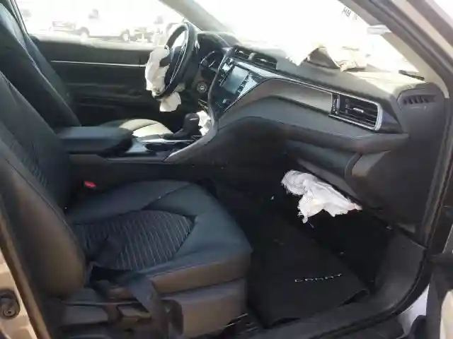 4T1B11HK2KU165296 2019 TOYOTA CAMRY L-4