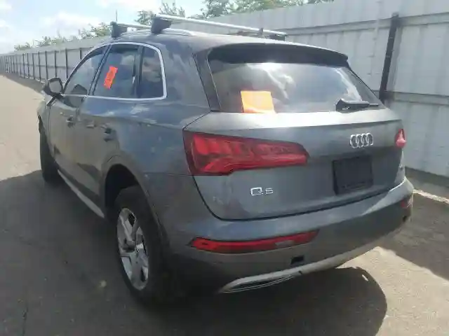 WA1ANAFY6K2109220 2019 AUDI Q5 PREMIUM-2