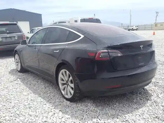 5YJ3E1EA0JF003229 2018 TESLA MODEL 3-2