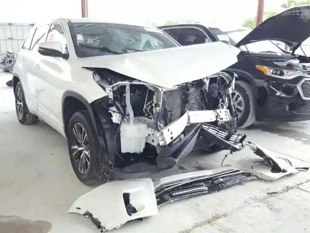 5TDZARFH3HS030415 2017 TOYOTA HIGHLANDER LE-0