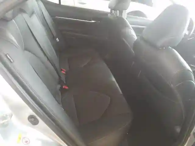 4T1BZ1HK2JU021495 2018 TOYOTA CAMRY XSE-5