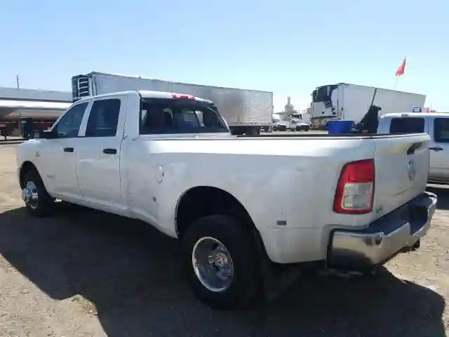 3C63RPGL8KG662538 2019 RAM 3500 TRADESMAN-2