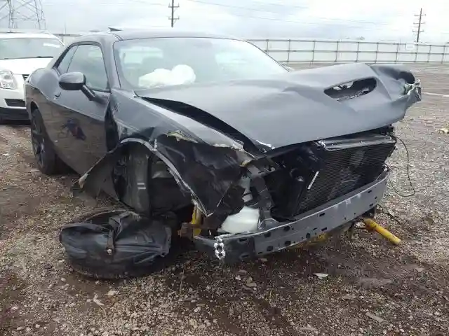 2C3CDZBT1JH256436 2018 DODGE CHALLENGER R/T-0