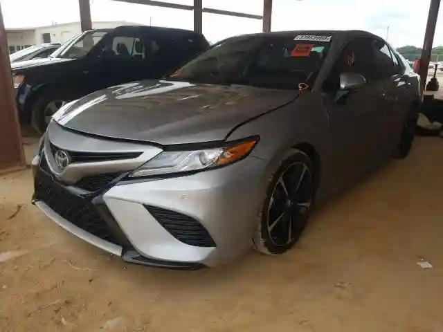 4T1BZ1HK2JU021495 2018 TOYOTA CAMRY XSE-1