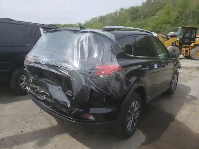 JTMRJREVXJD166002 2018 TOYOTA RAV4 HV LE-3