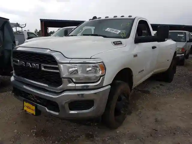 3C63RRAJ5KG660944 2019 RAM 3500 TRADESMAN-1