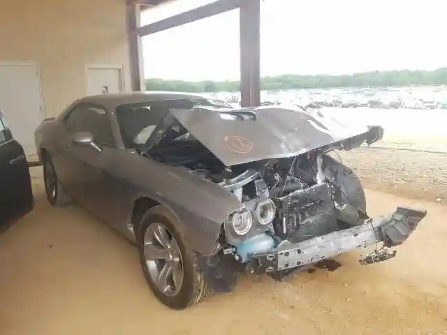 2C3CDZAG4JH317802 2018 DODGE CHALLENGER SXT-0