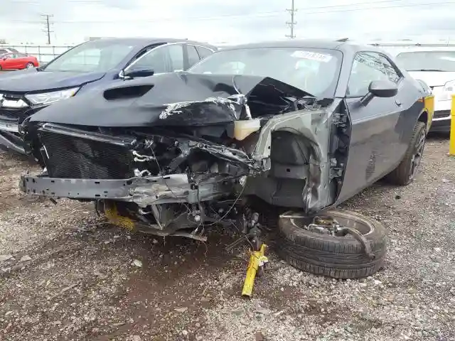 2C3CDZBT1JH256436 2018 DODGE CHALLENGER R/T-1
