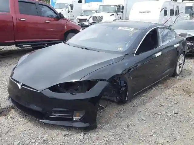 5YJSA1E27HF232436 2017 TESLA MODEL S-1