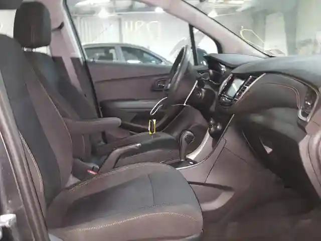 3GNCJKSB7LL161111 2020 CHEVROLET TRAX LS-4
