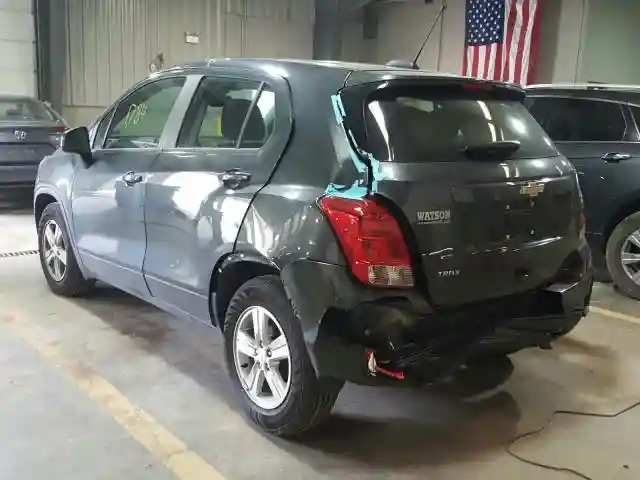 3GNCJKSB7LL161111 2020 CHEVROLET TRAX LS-2