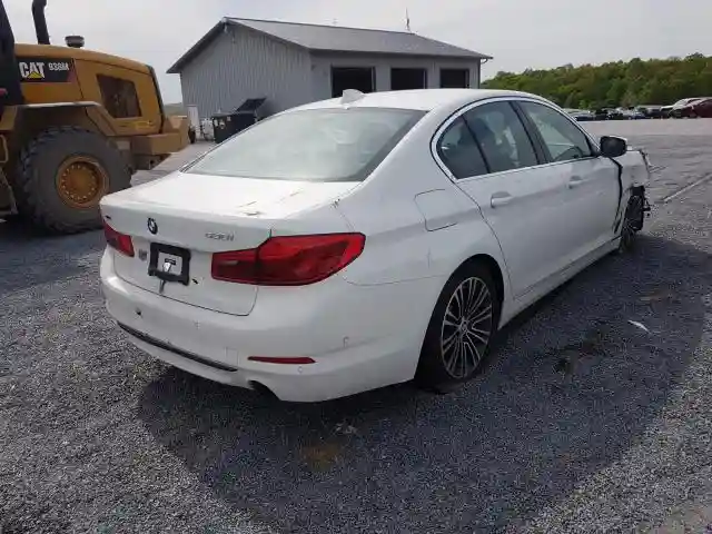 WBAJA7C50KWW00483 2019 BMW 530 XI-3