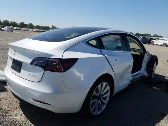 5YJ3E1EB3LF638909 2020 TESLA MODEL 3-3