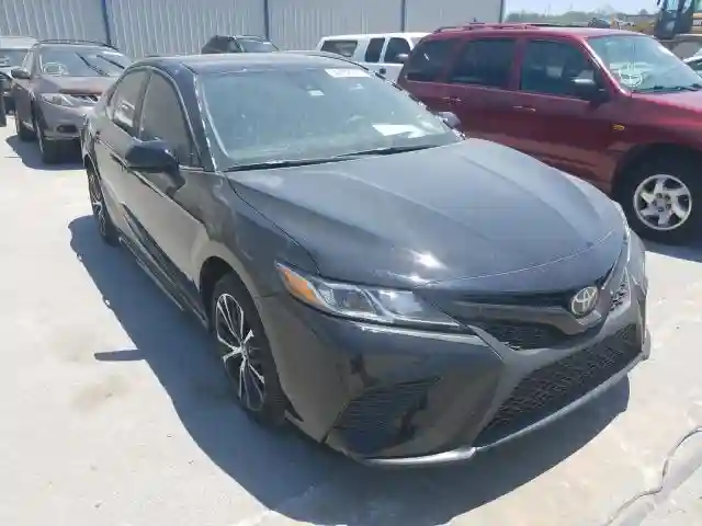 4T1G11AK3LU326028 2020 TOYOTA CAMRY SE-0